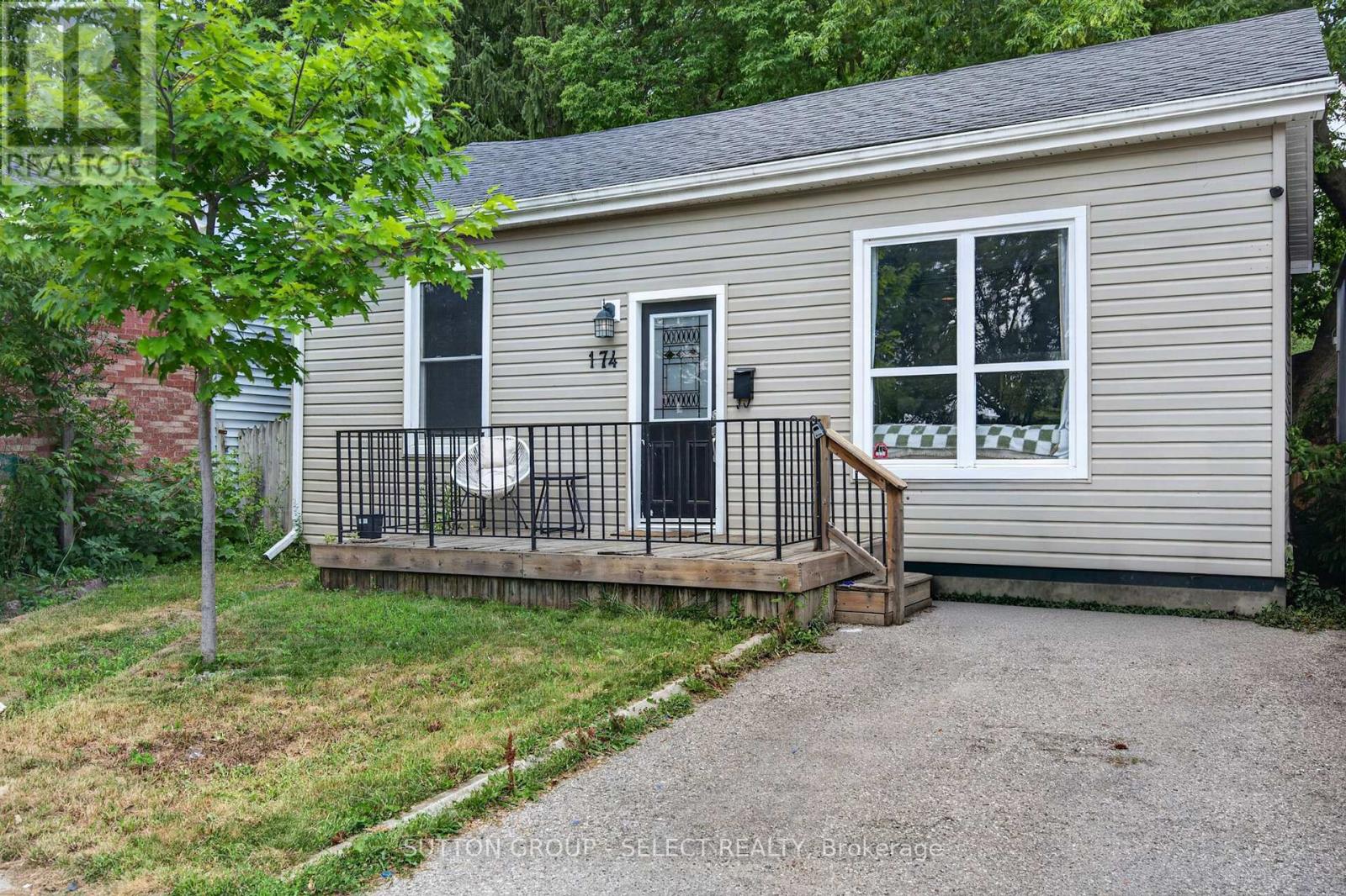 174 Clarence