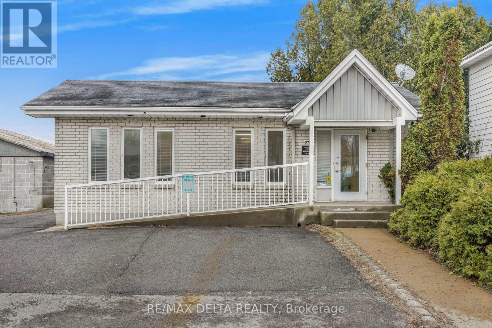377 St Philippe