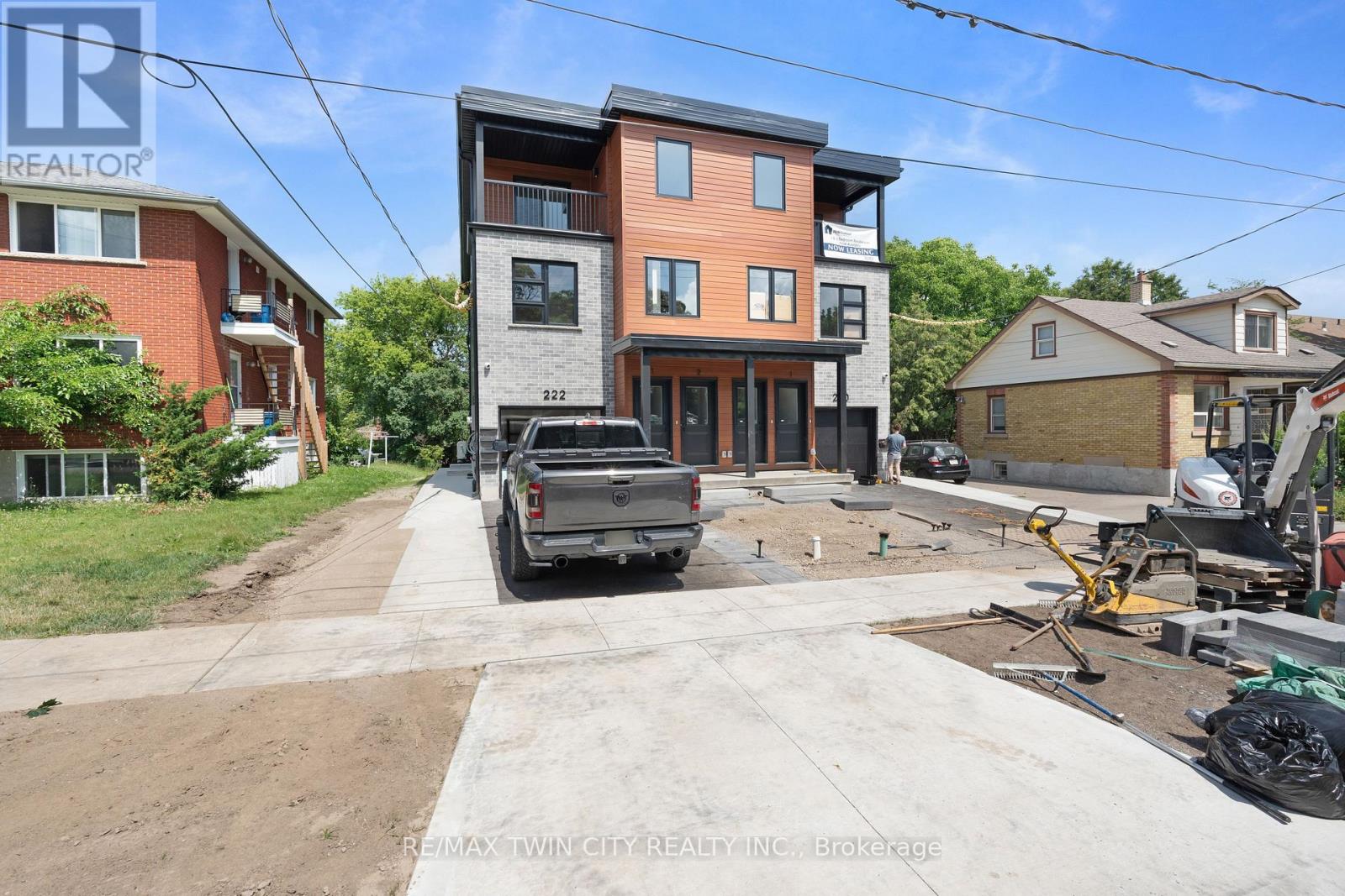 220 Heiman Unit 3