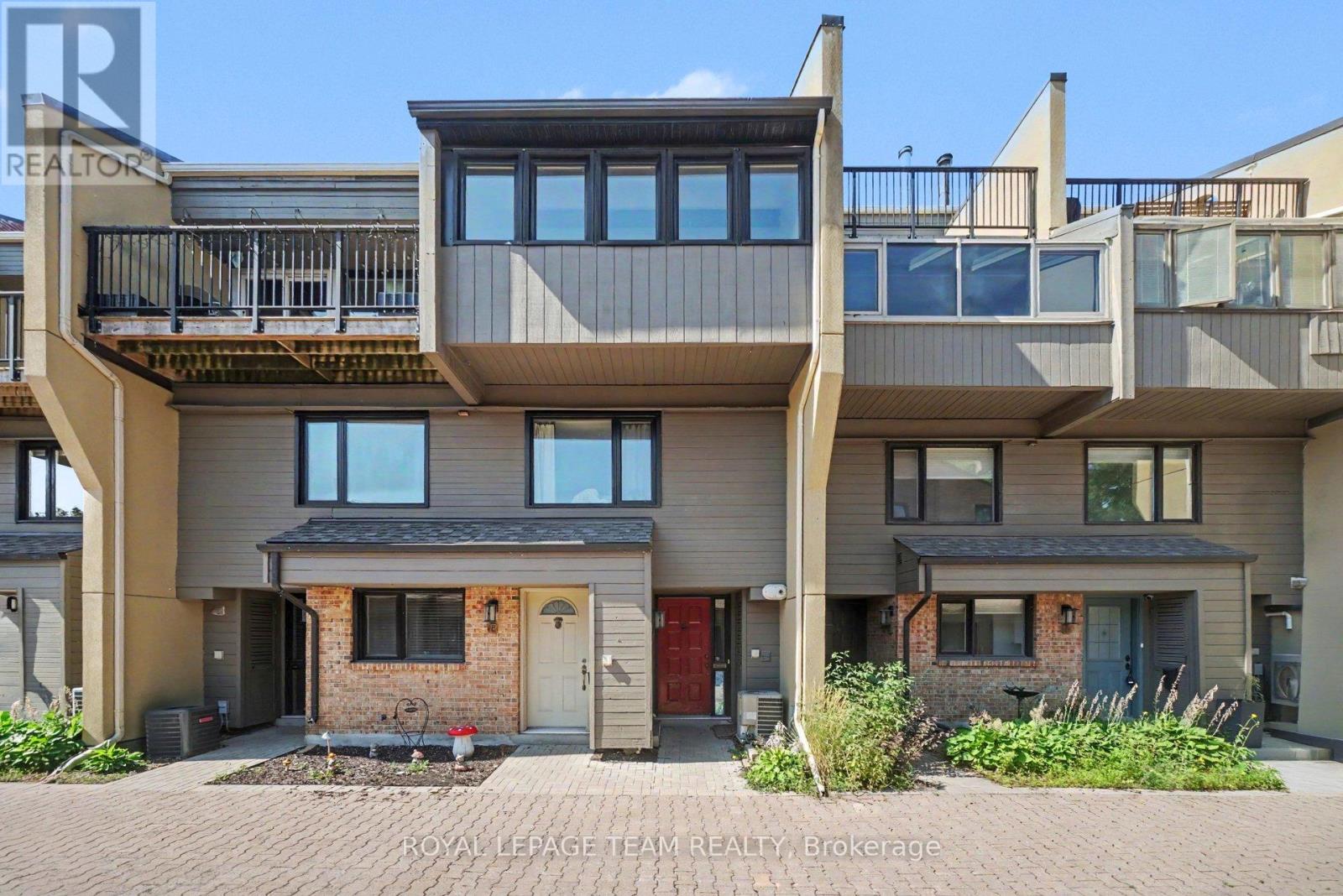 290 CATHCART Unit 14