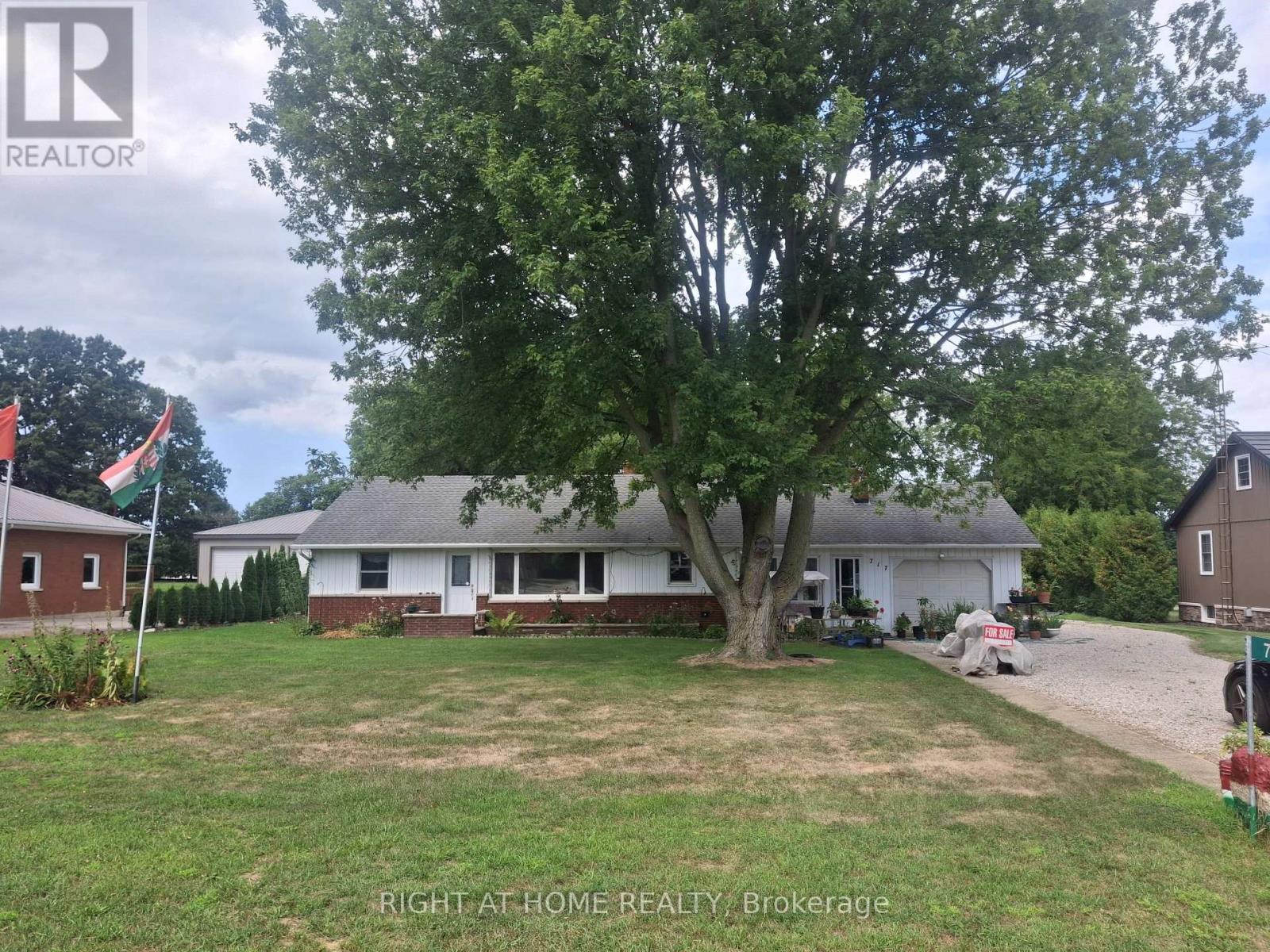 717 Mersea Rd 6