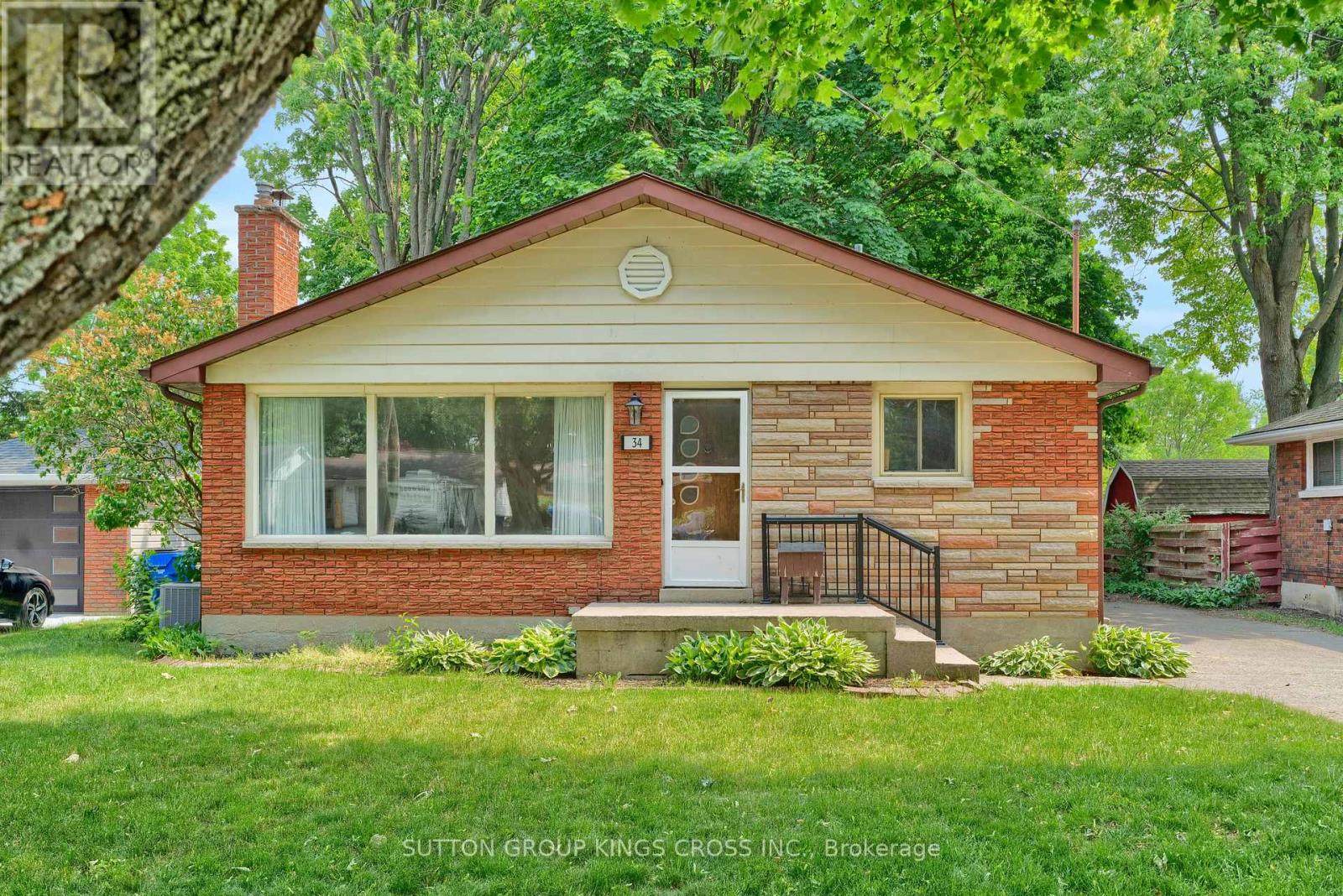 34 Hillcrest