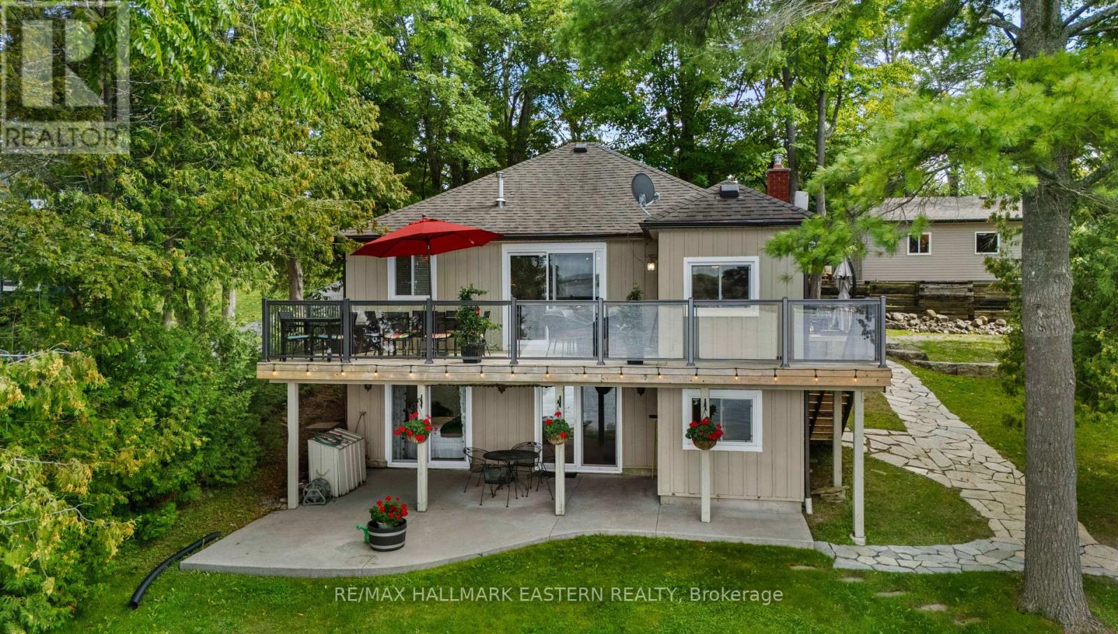 1714 Poplar Point