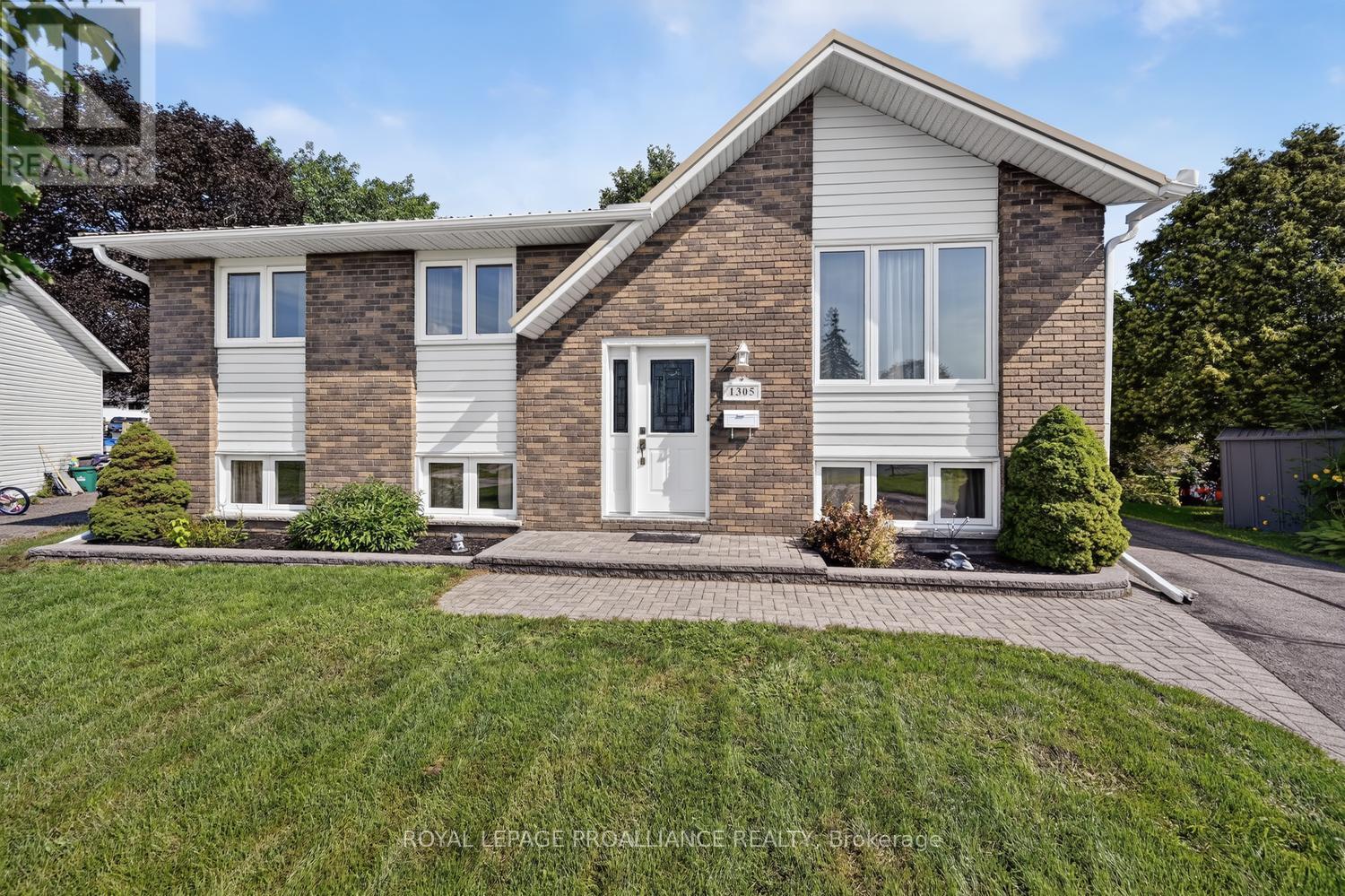 1305 Brockmount