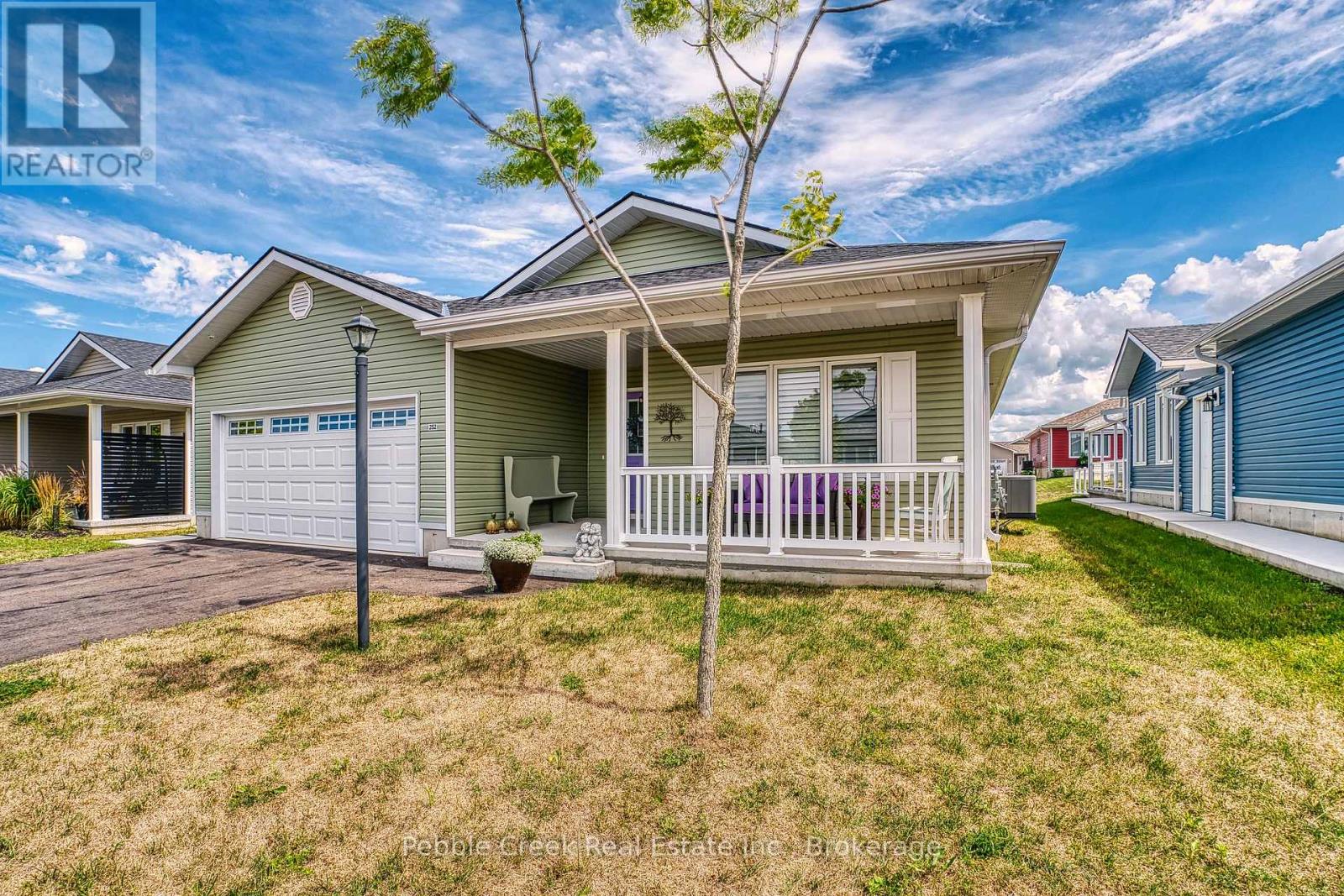 252 Lake Breeze