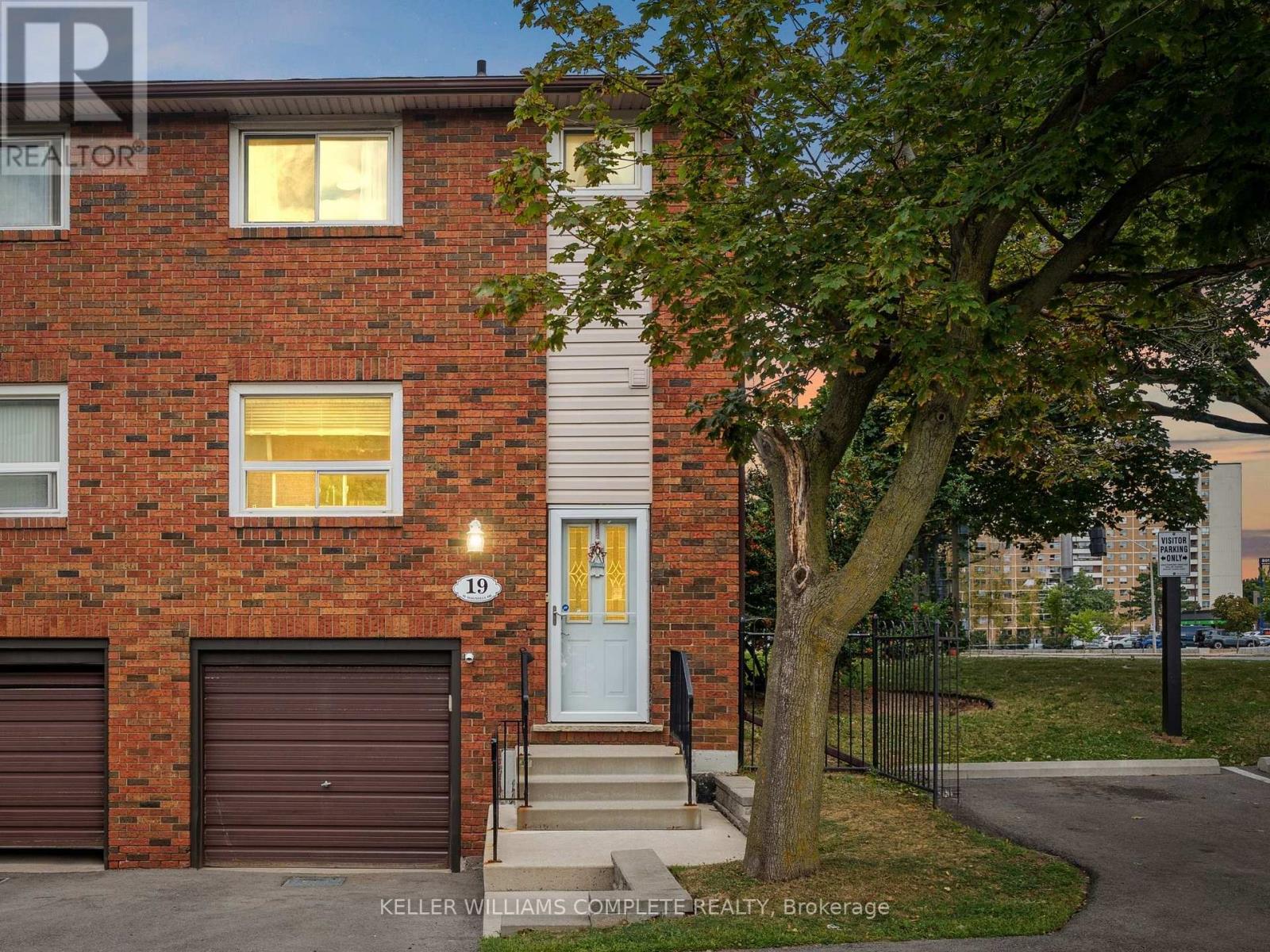 90 Magnolia Unit 19