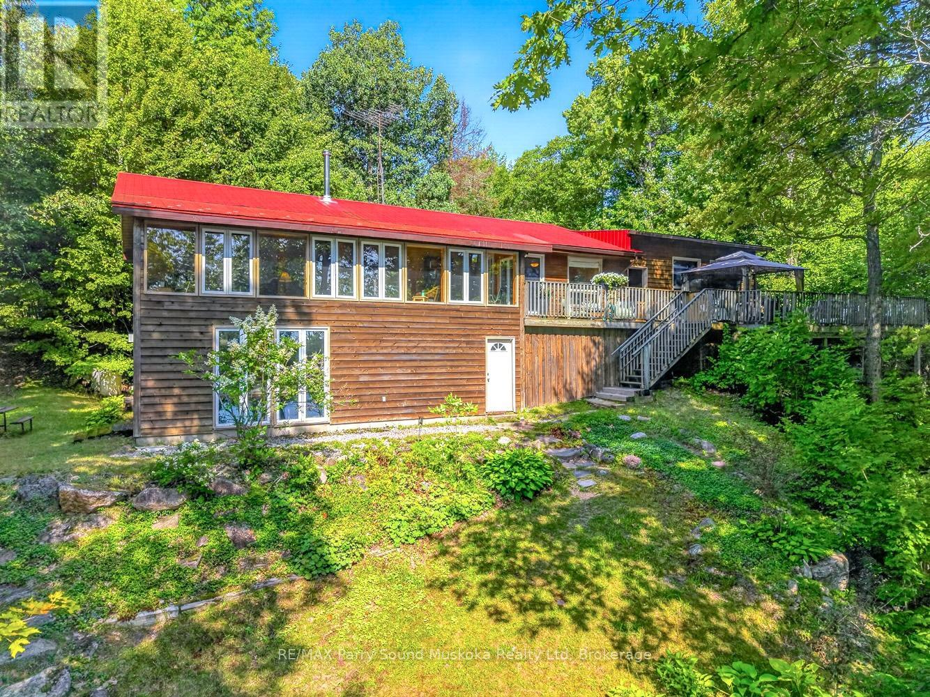 53 Crown Retreats
