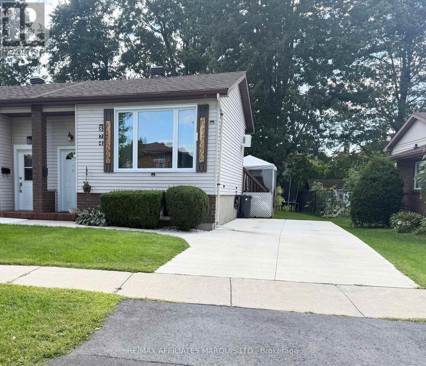 574 Lynwood
