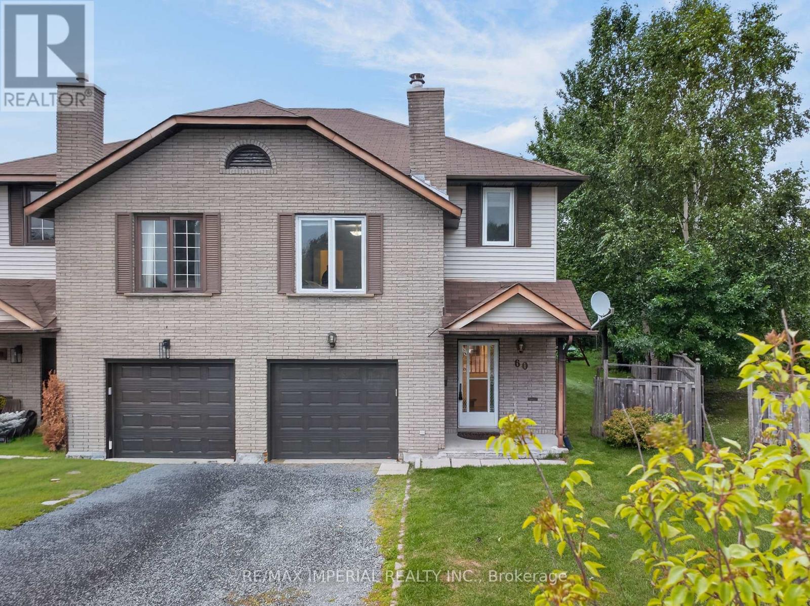 60 Radcliff photo 2