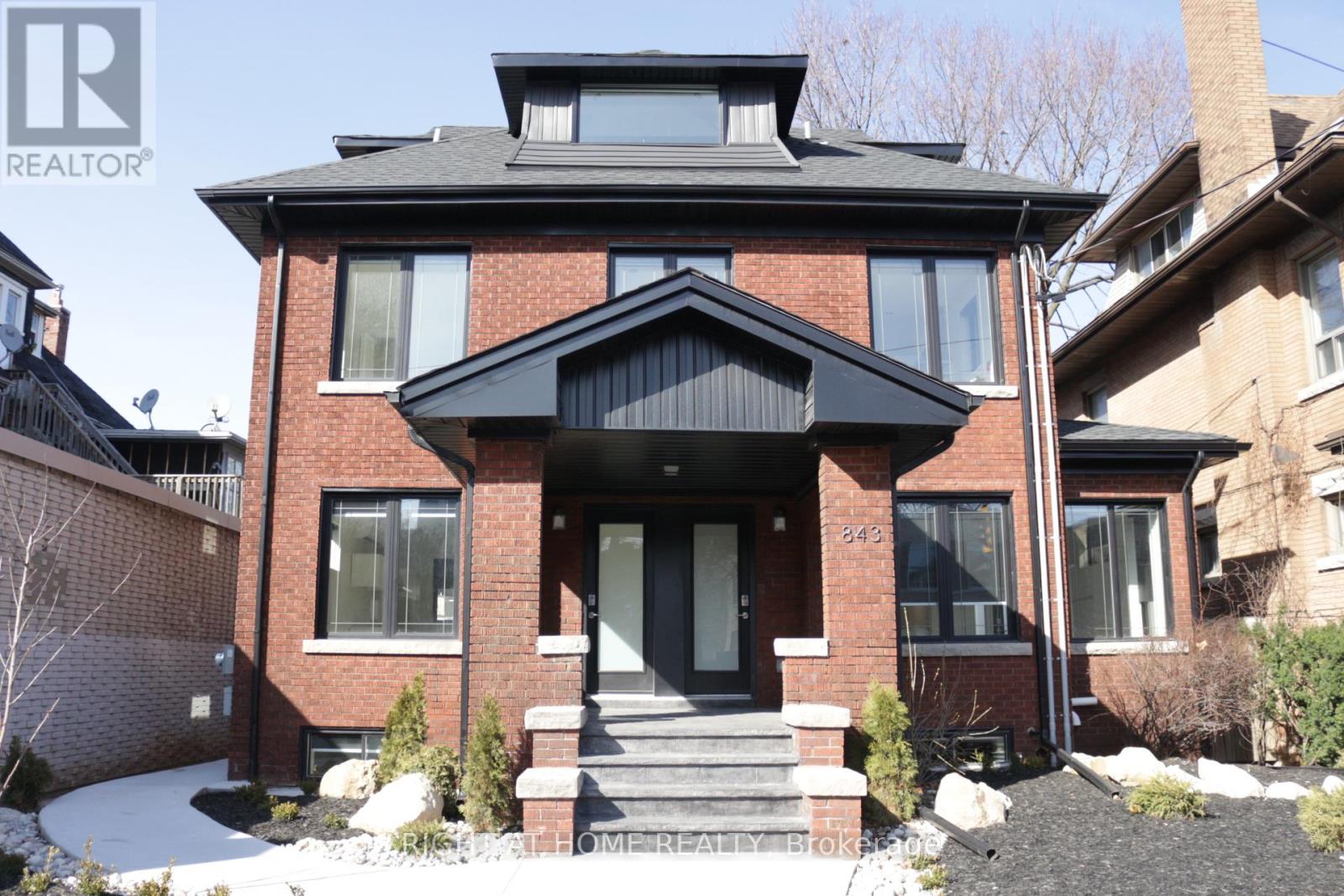 843 Main Unit 4