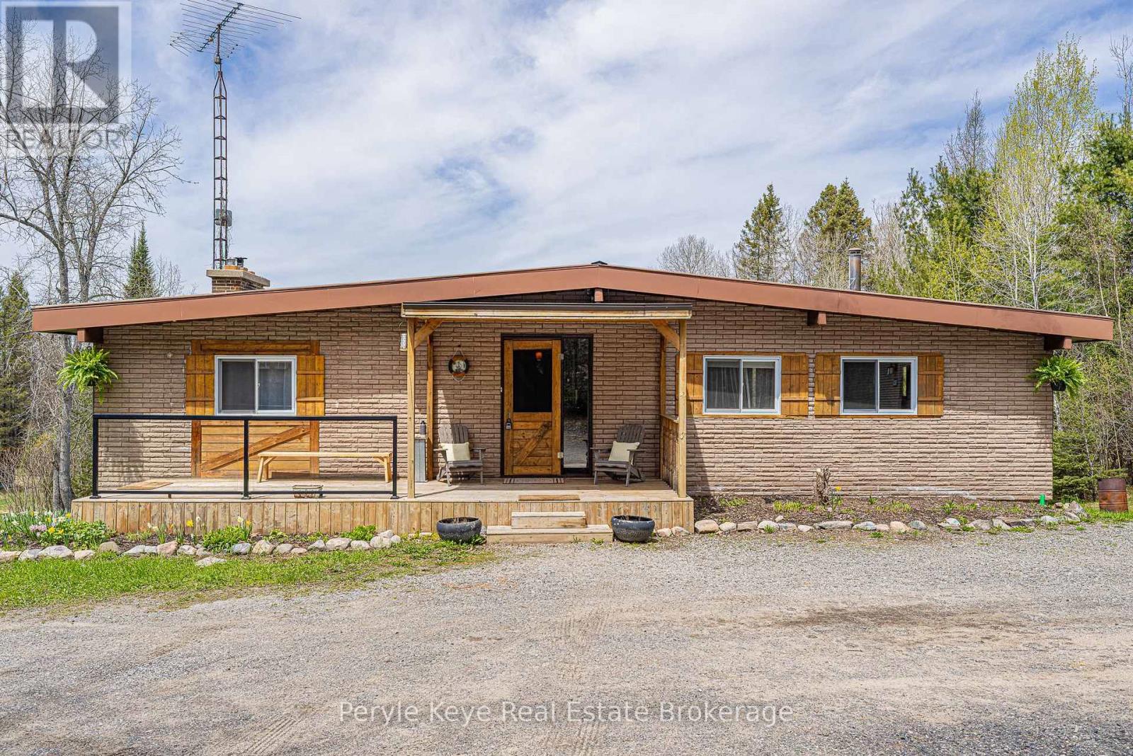 114 Robbs Rock photo 2