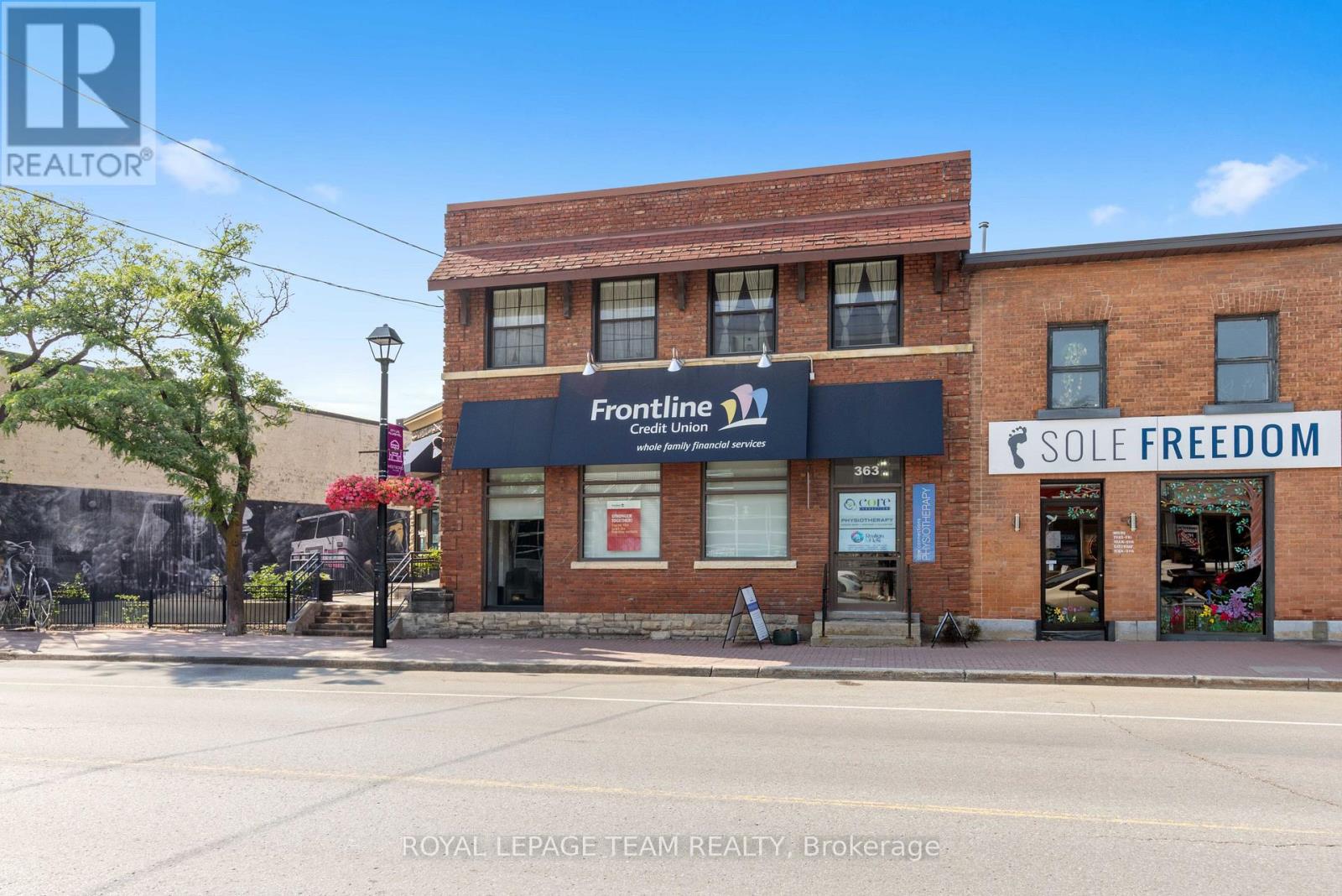 365 Richmond