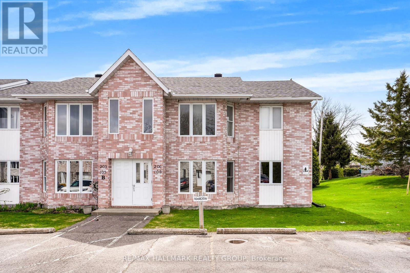 185 Du Comte Unit 106B