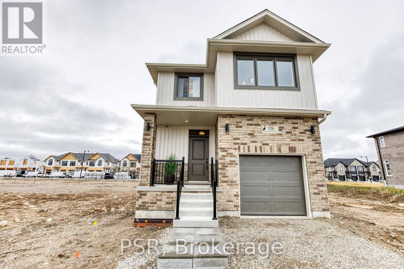 200 Rivergreen