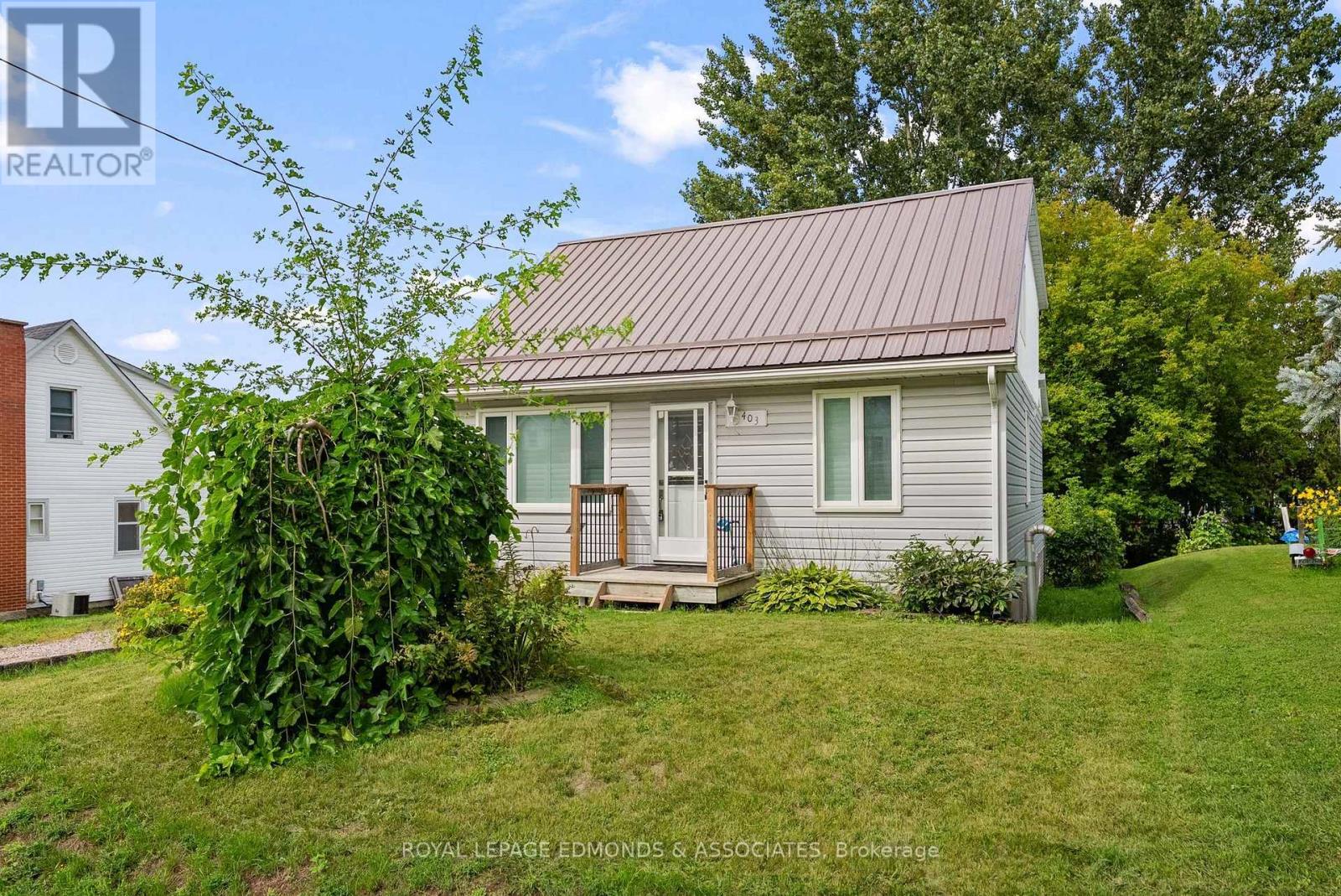 403 Alfred photo 2