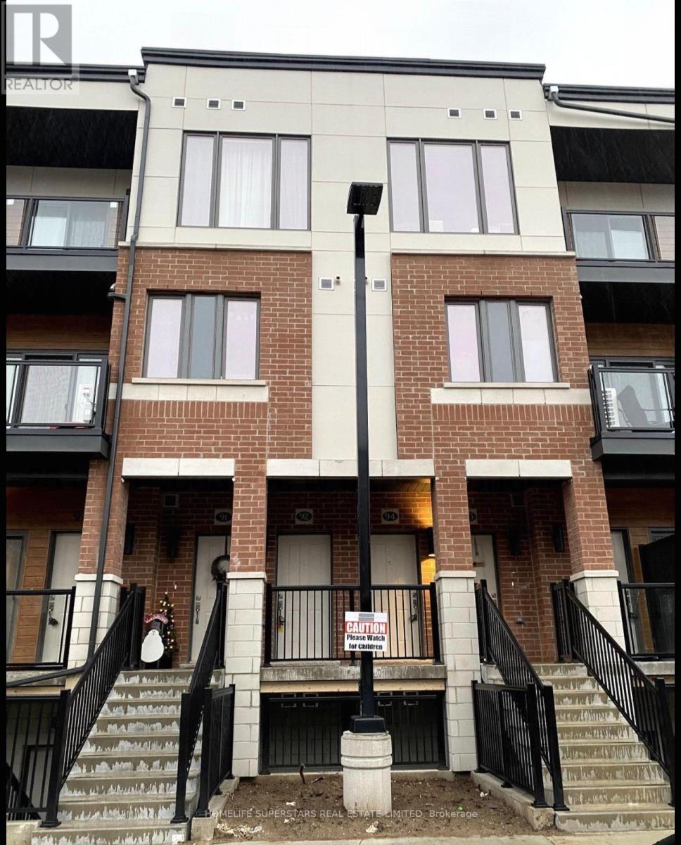 25 Isherwood Unit 92