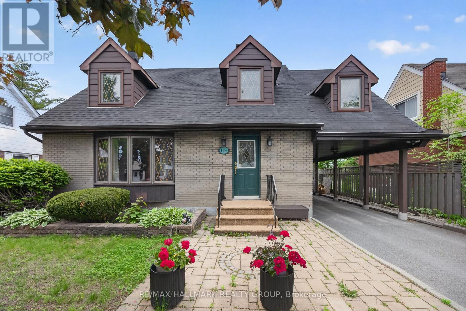 1416 Woodward