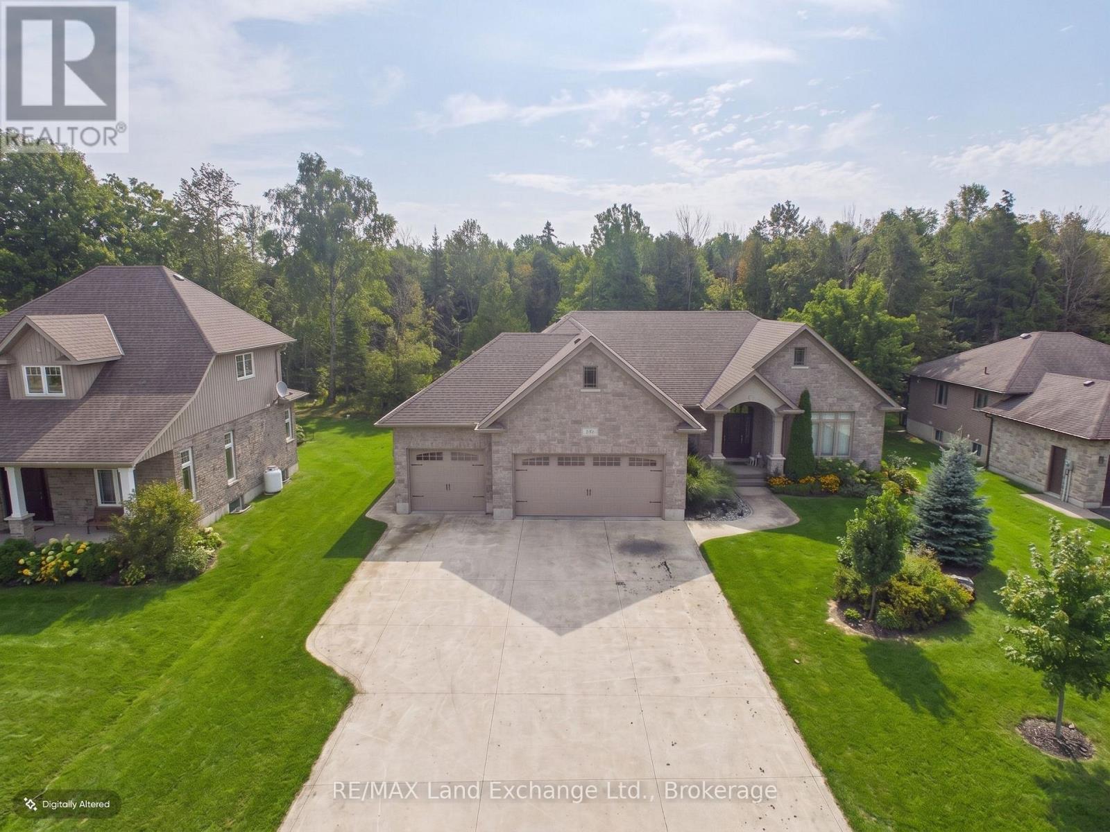 192 Birchwood