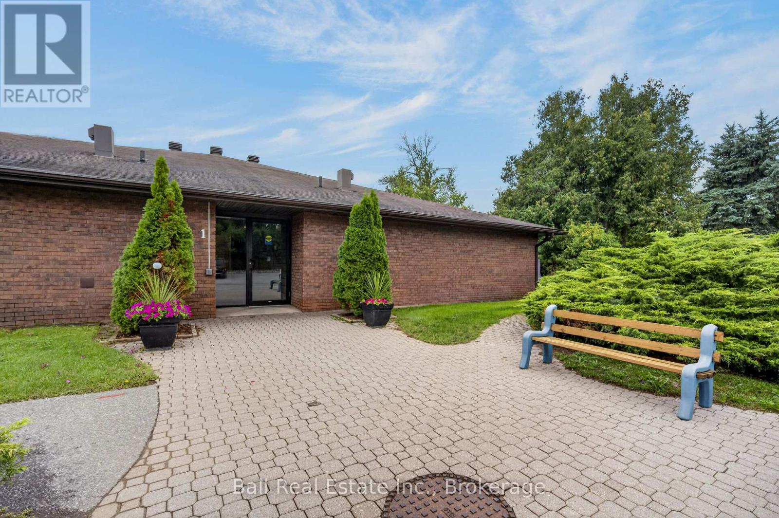 200 East St S Unit 103