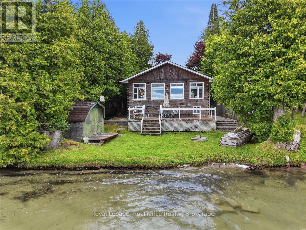 838 Trenear