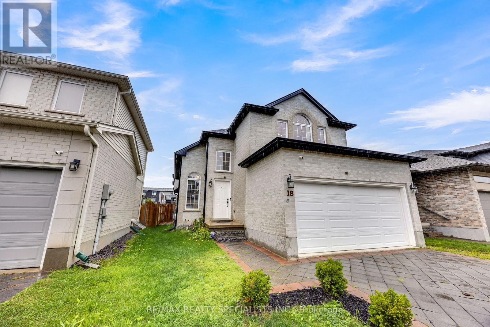 3270 Singleton Unit 18