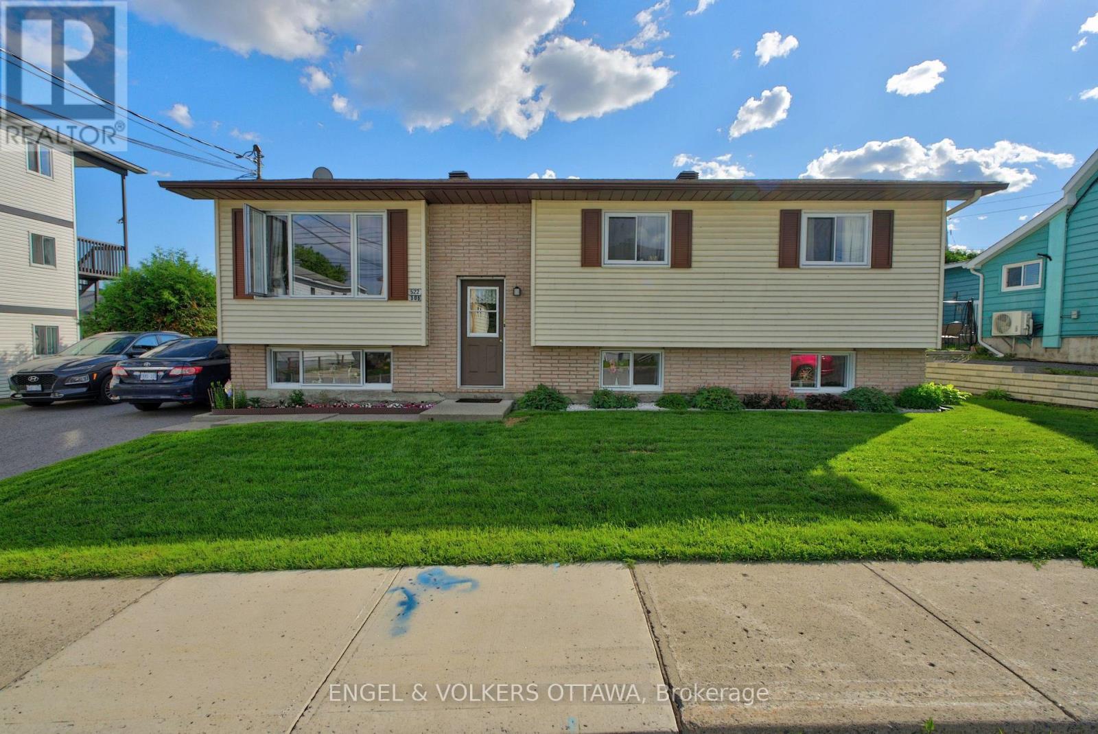 522 St Louis