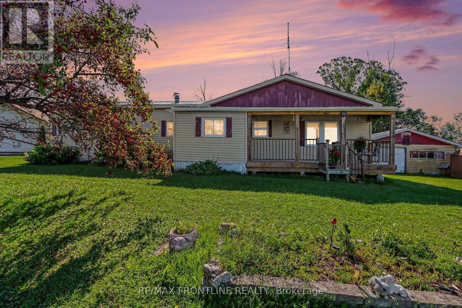 2113 Christie Lake