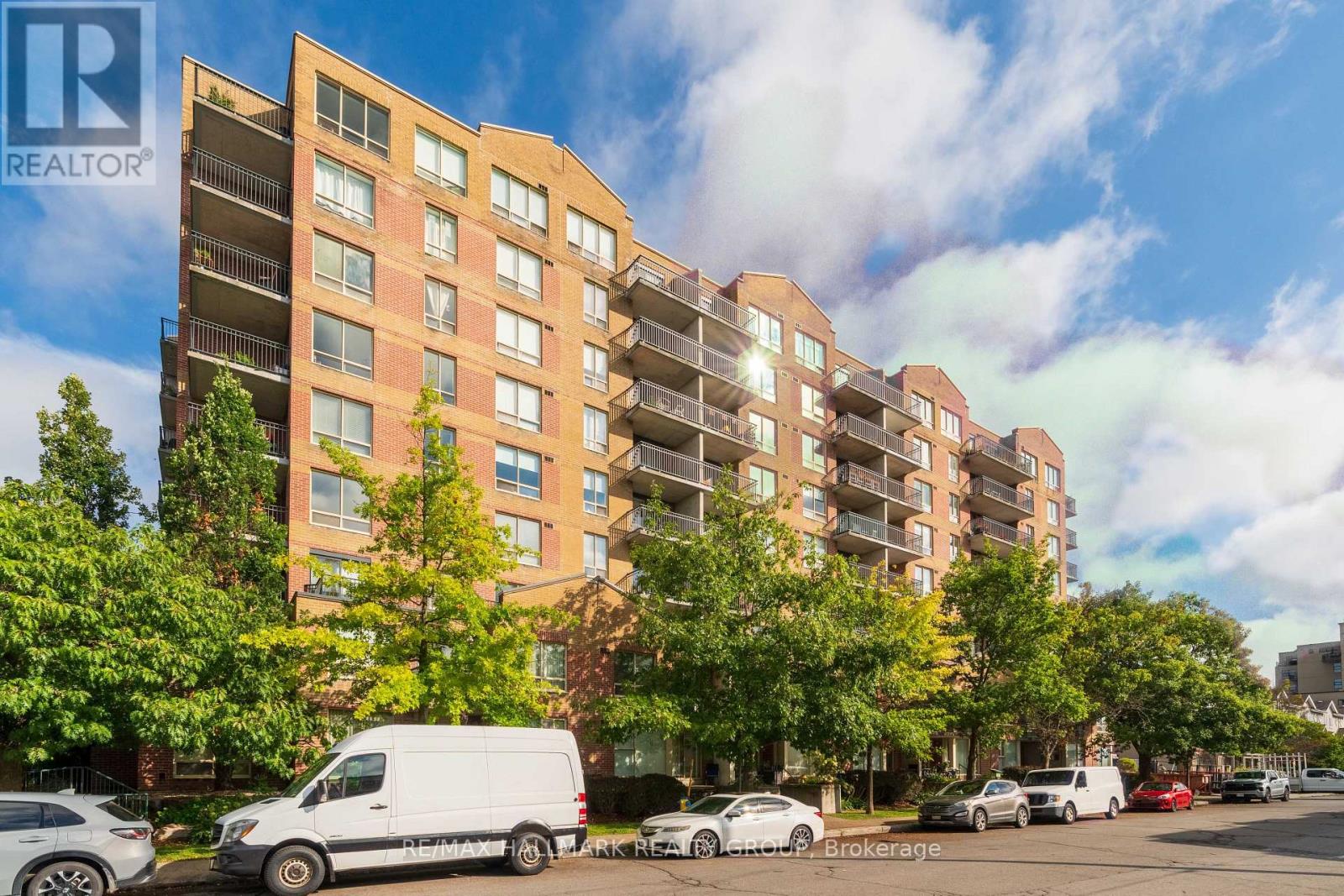 45 Holland Unit 616