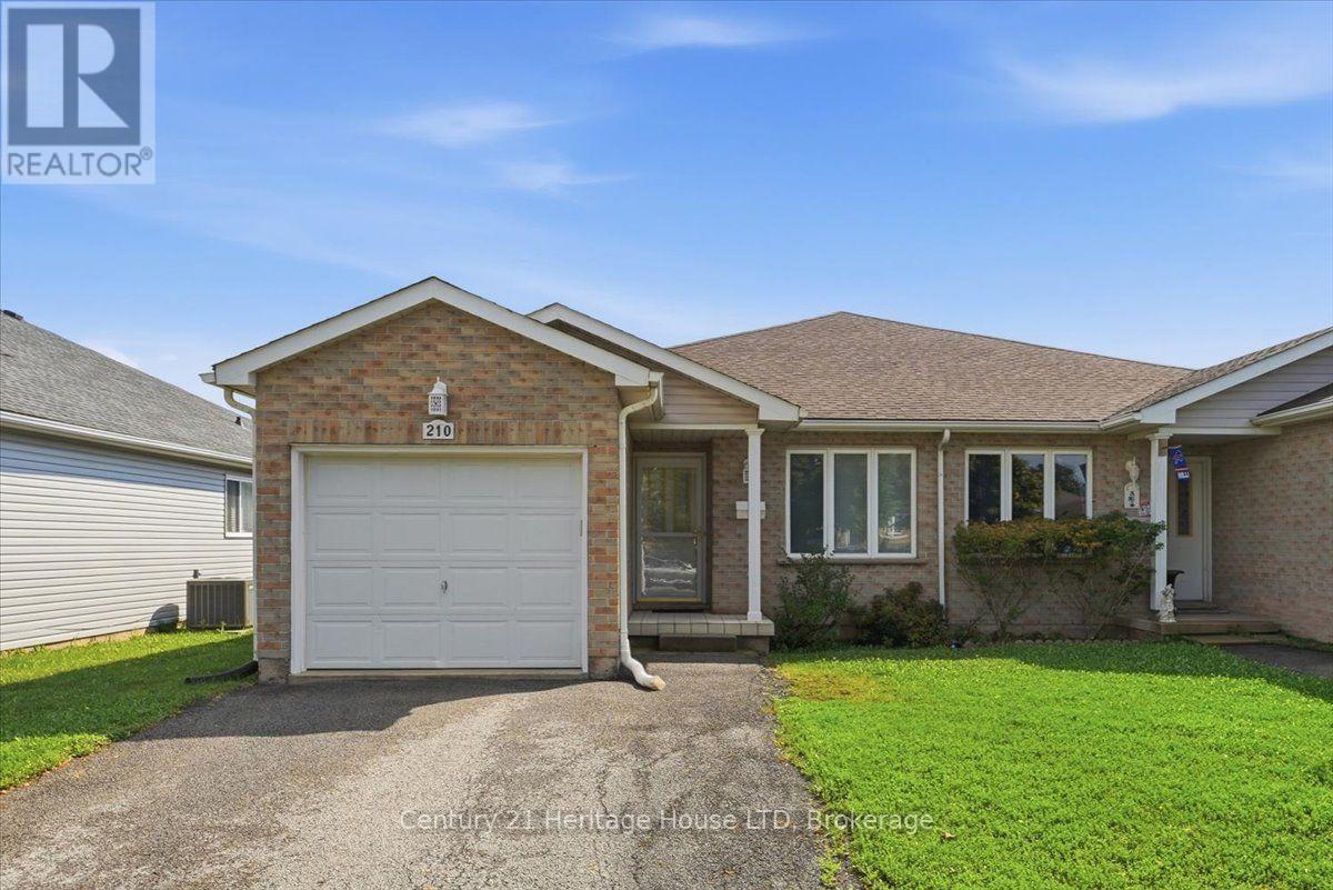 210 Oakcrest