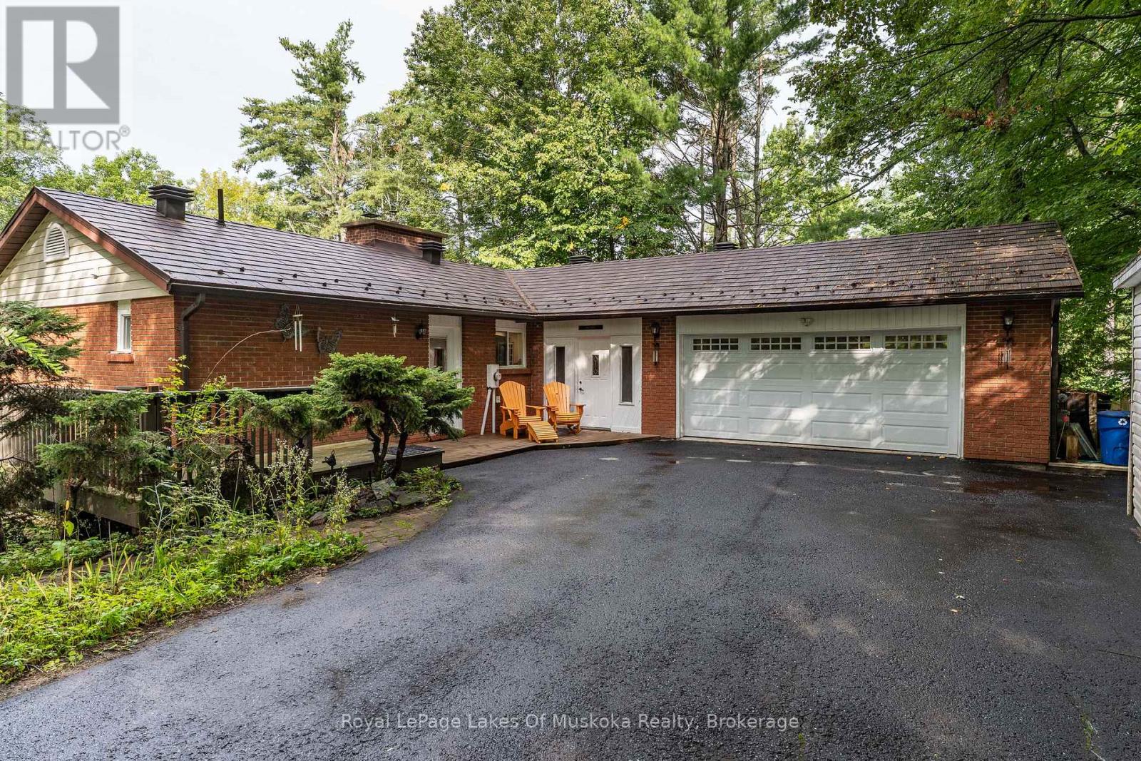 230 Lakeview