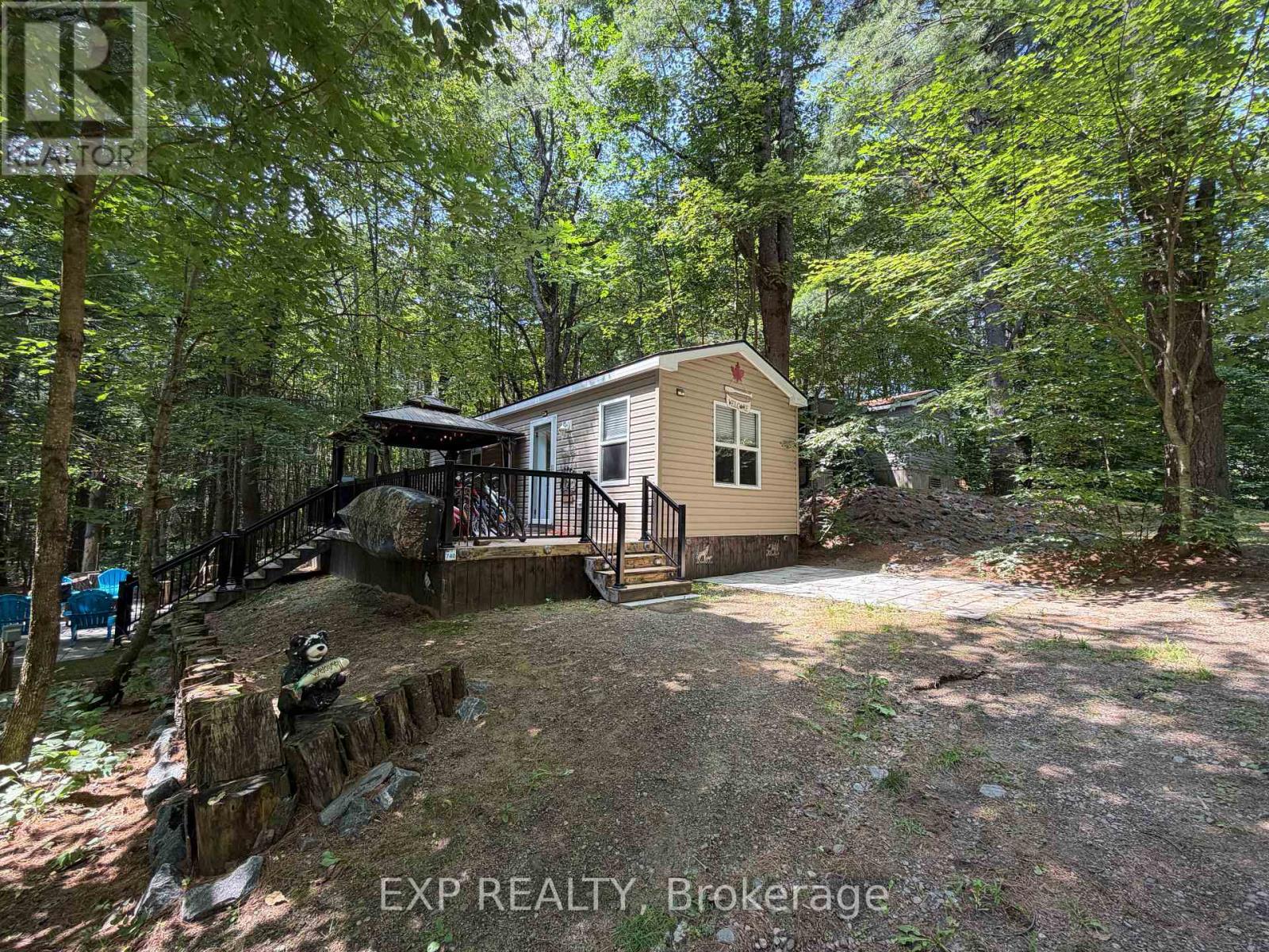 1047 Bonnie Lake Camp