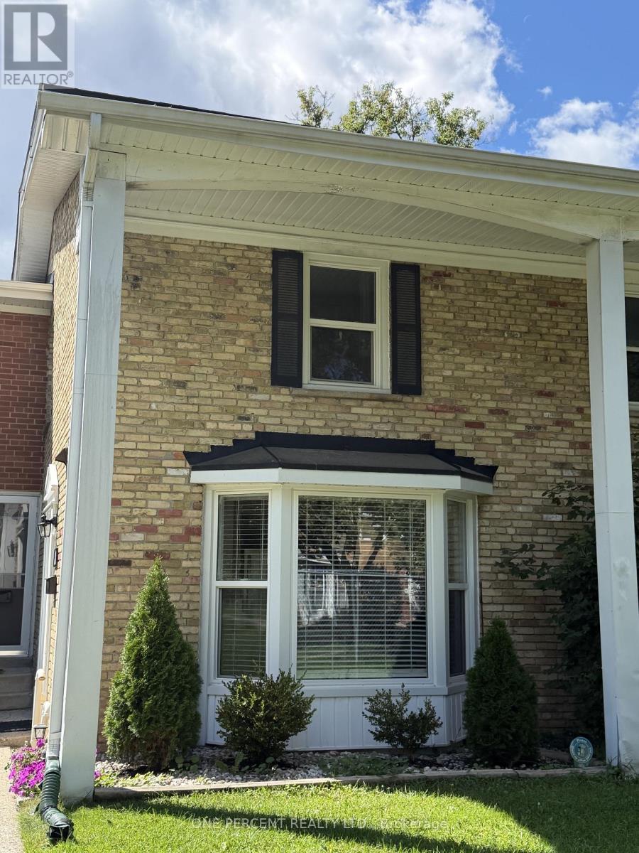 48 Arbour Glen