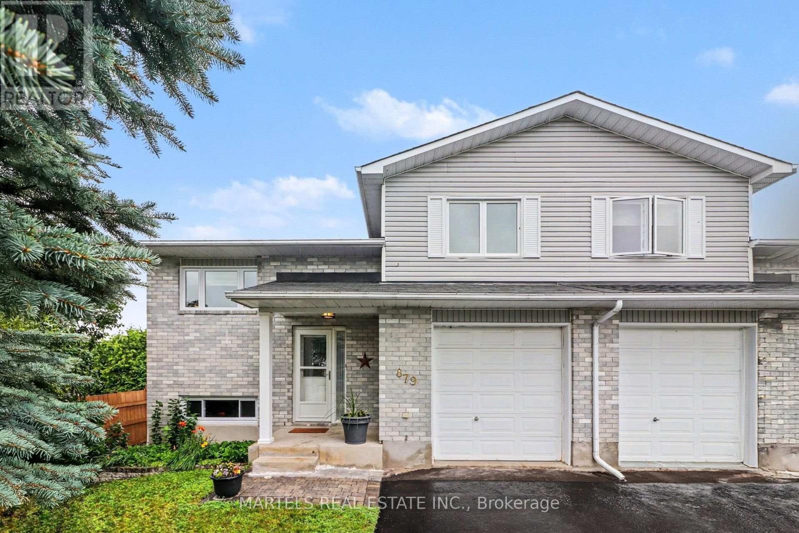 879 Lawrence photo 2