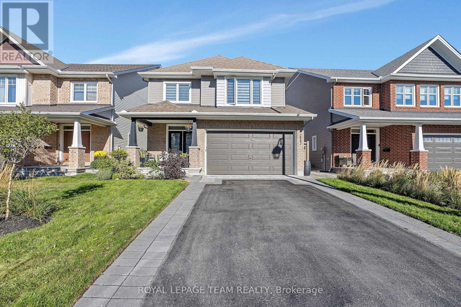 2842 Grand Canal