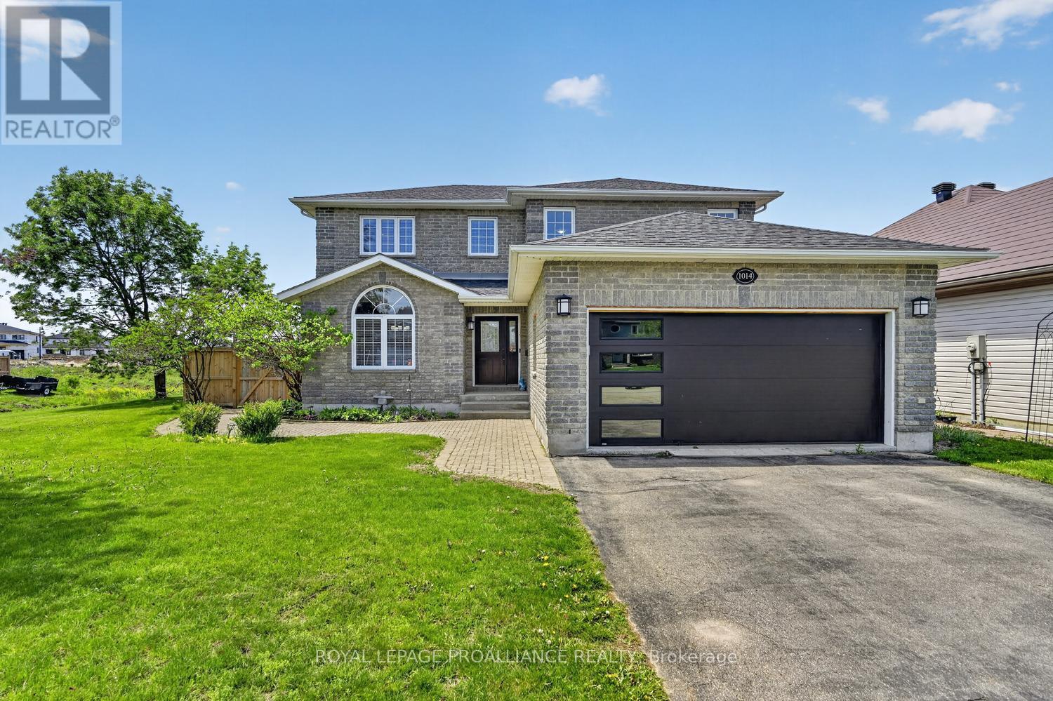 1014 Crestwood