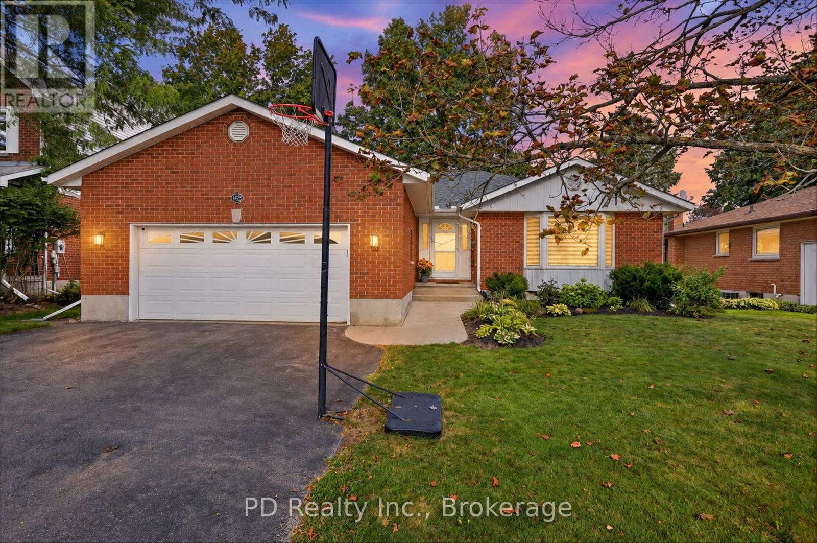 1436 Wildlark photo 2