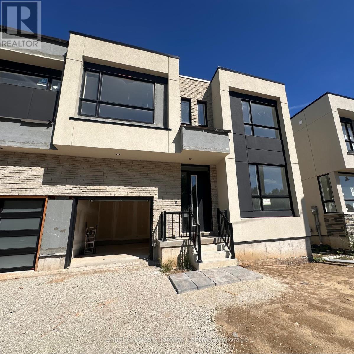184 Stoneleigh
