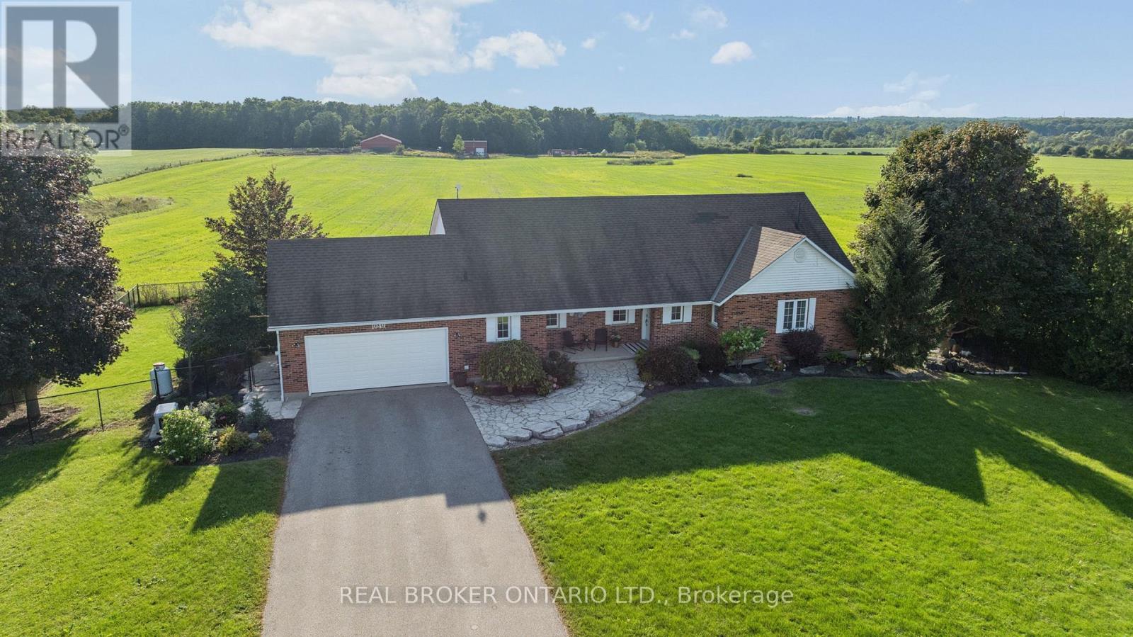 1049 Sheffield photo 2