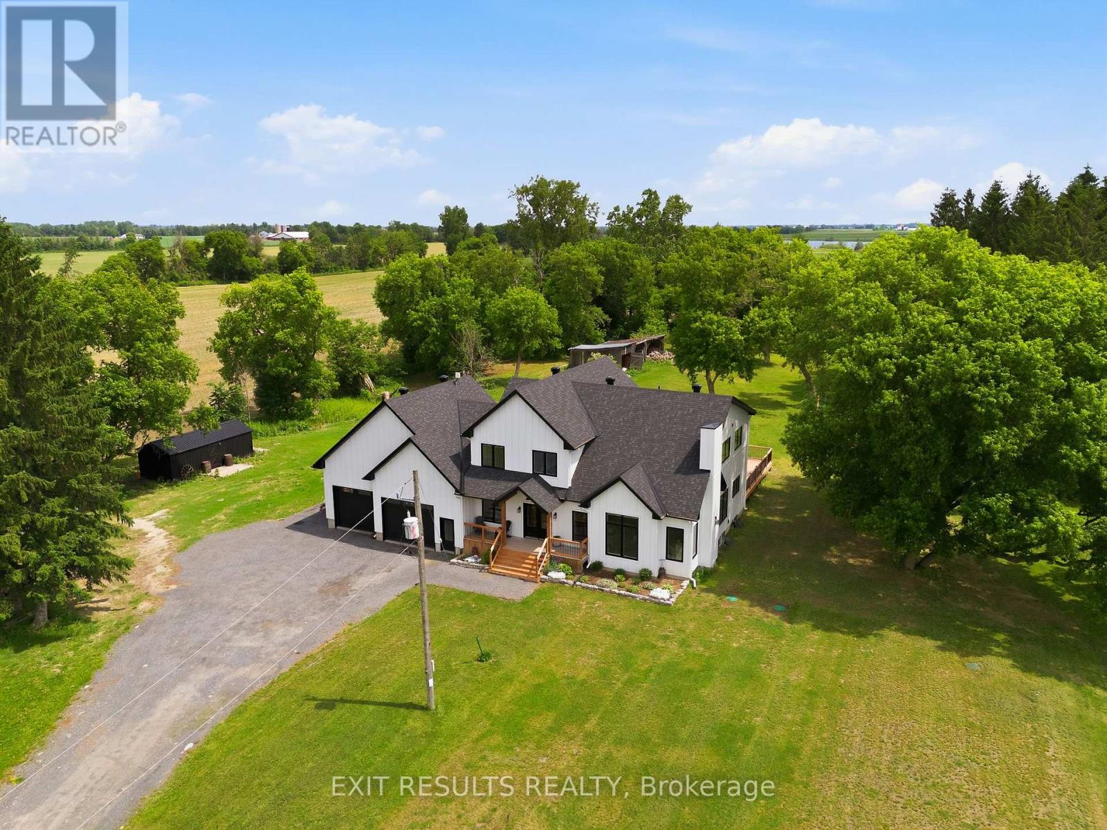 2083 Groves