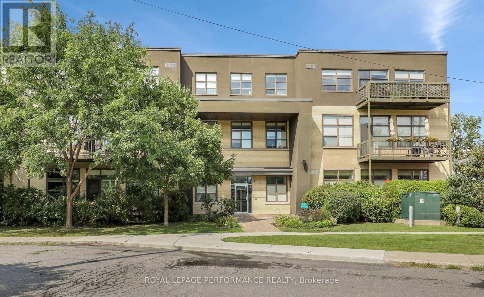 345 St. Denis Unit 117