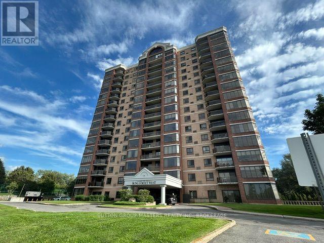 1000 King Unit 202 photo 3