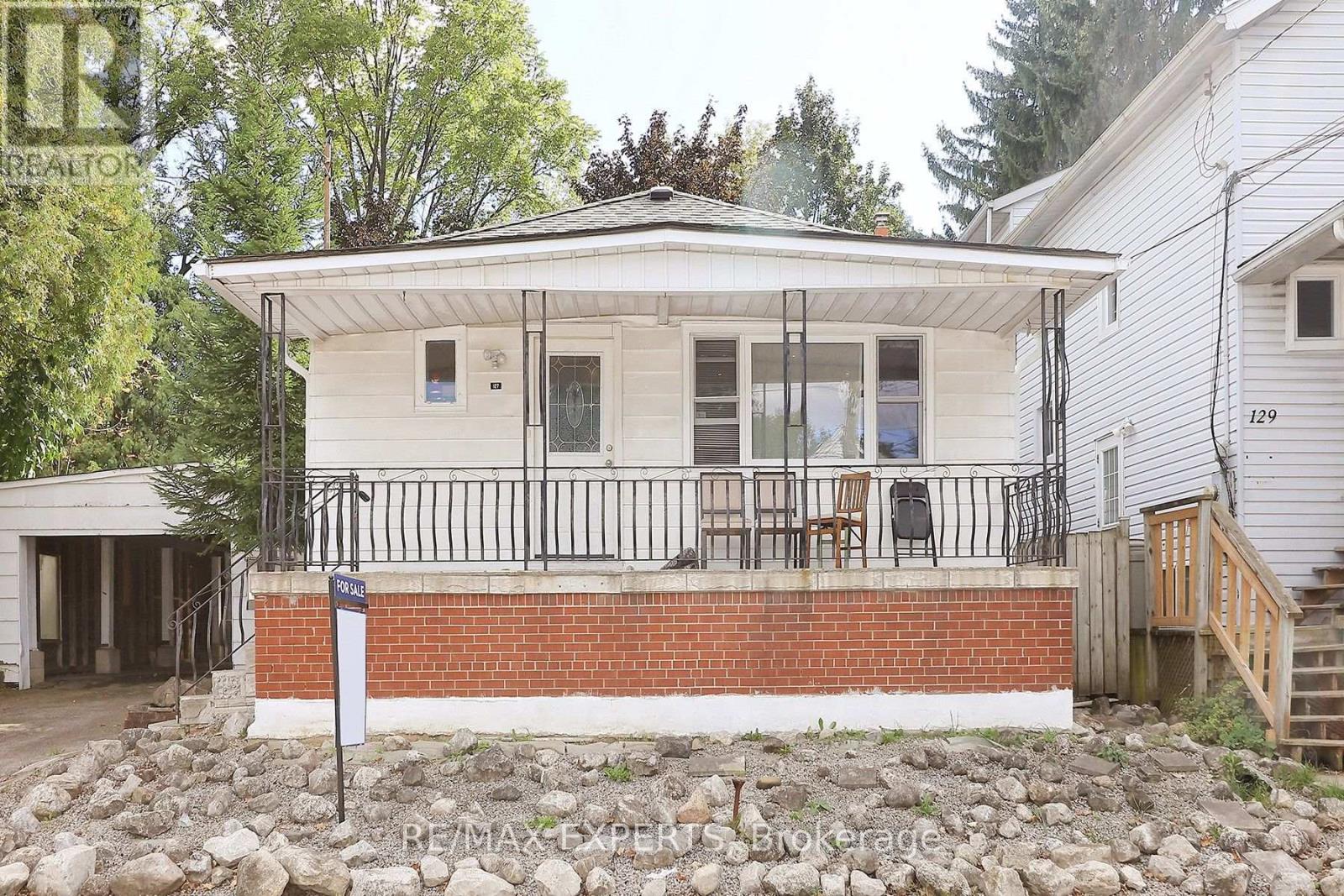 127 Whitney