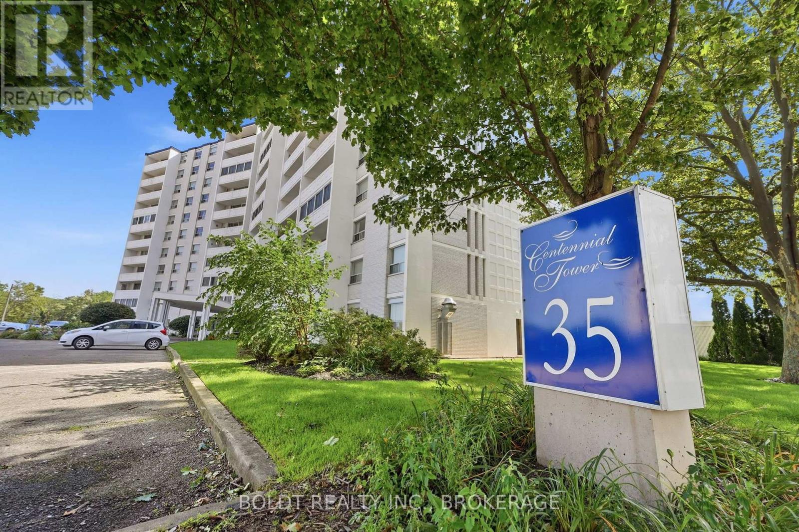 35 Towering Heights Unit 1008