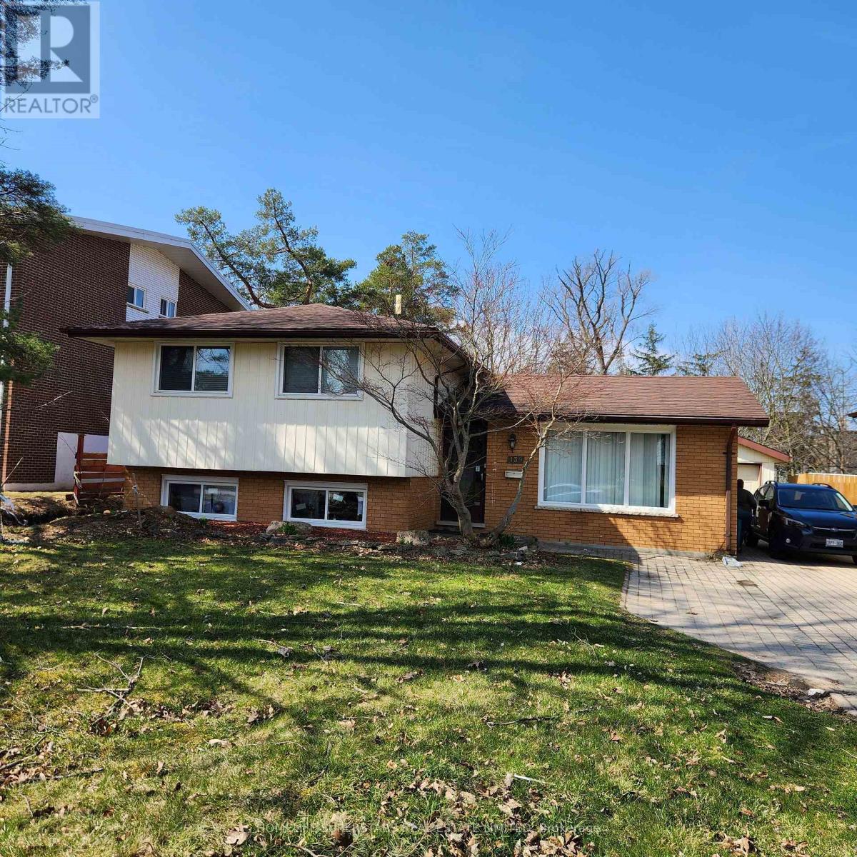 139 Macgregor Unit Upper Unit,