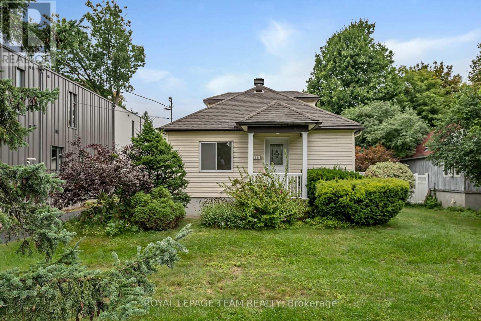 658 Tweedsmuir