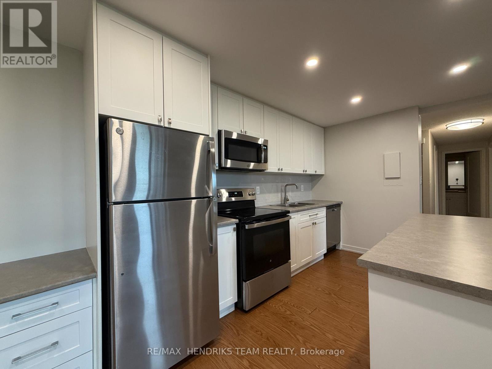 80 Rockwood Unit C203 photo 4