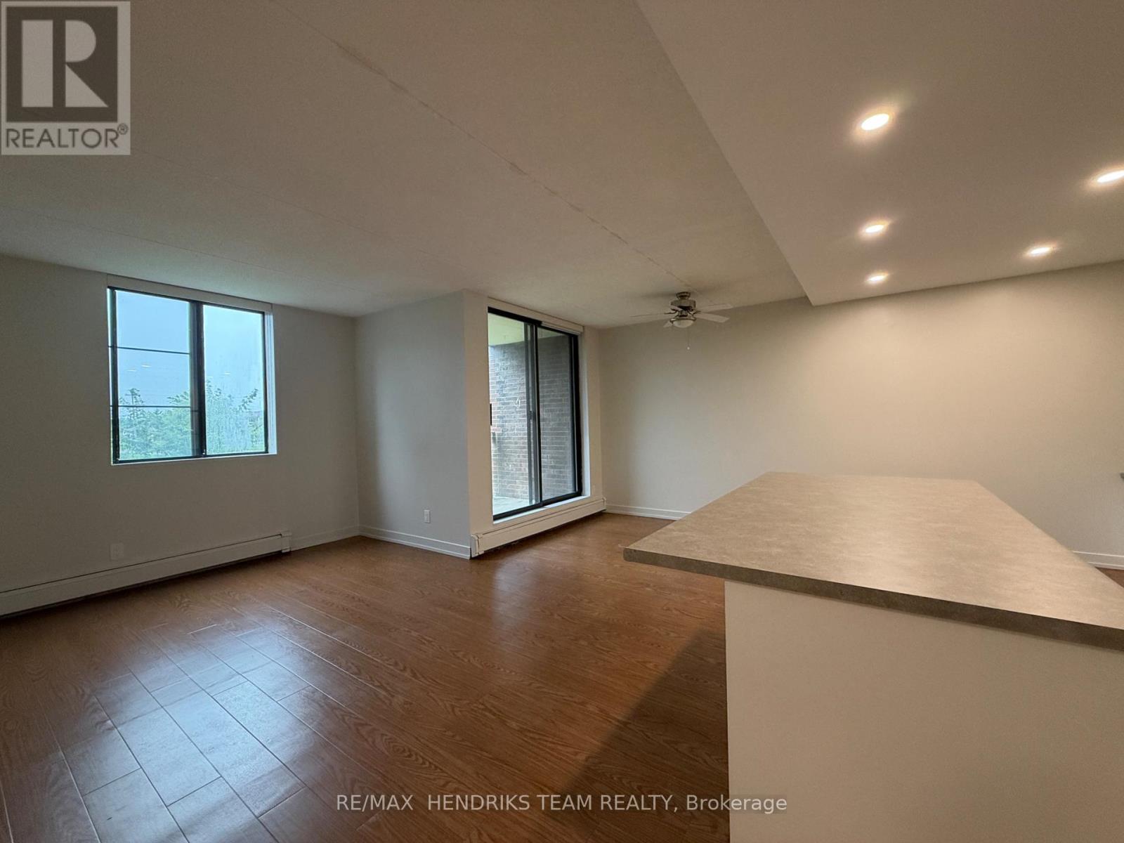 80 Rockwood Unit C203 photo 5