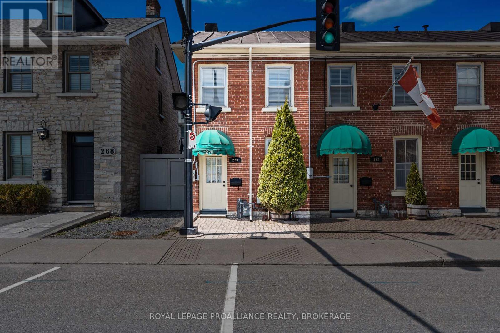 270 Wellington
