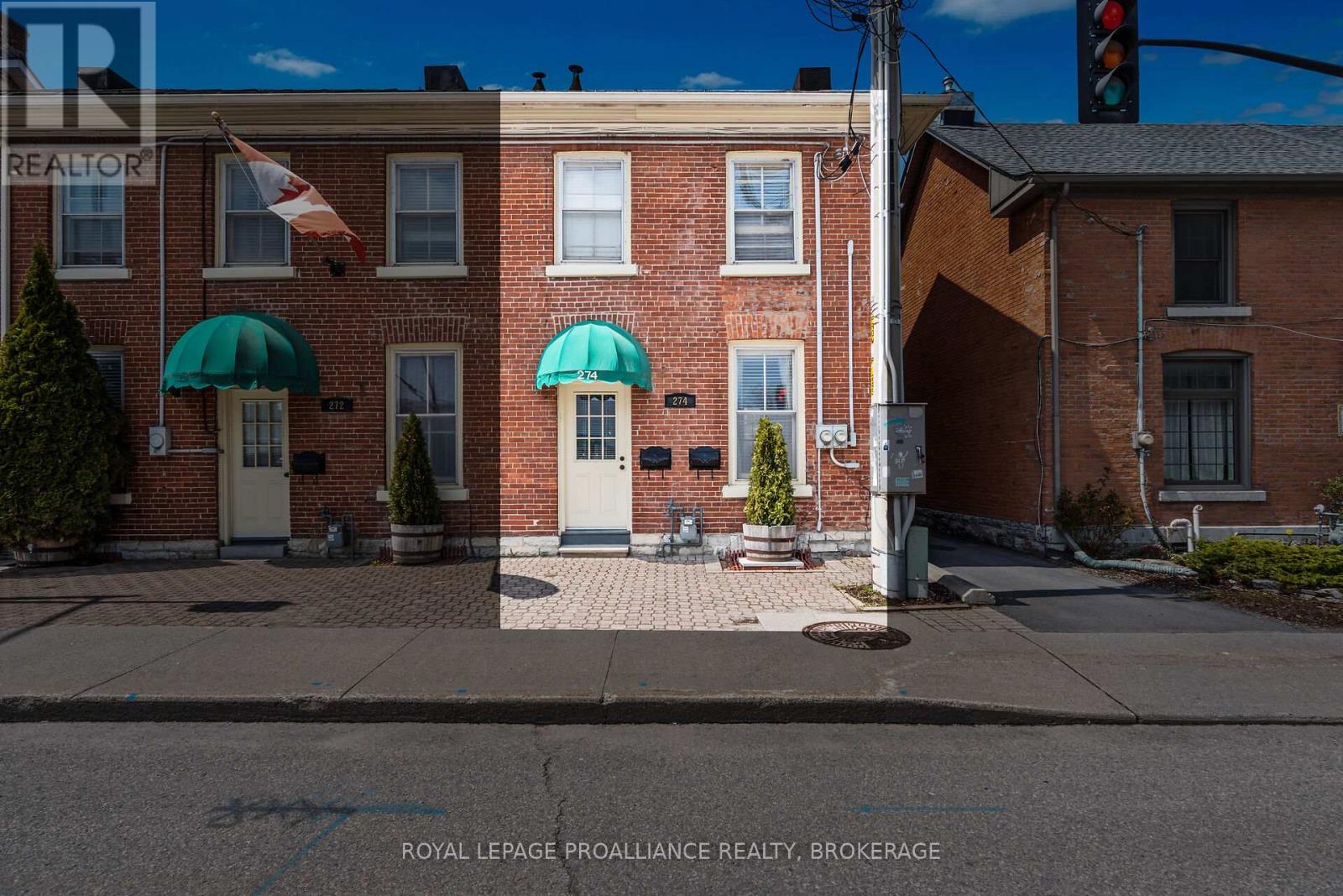 274 Wellington