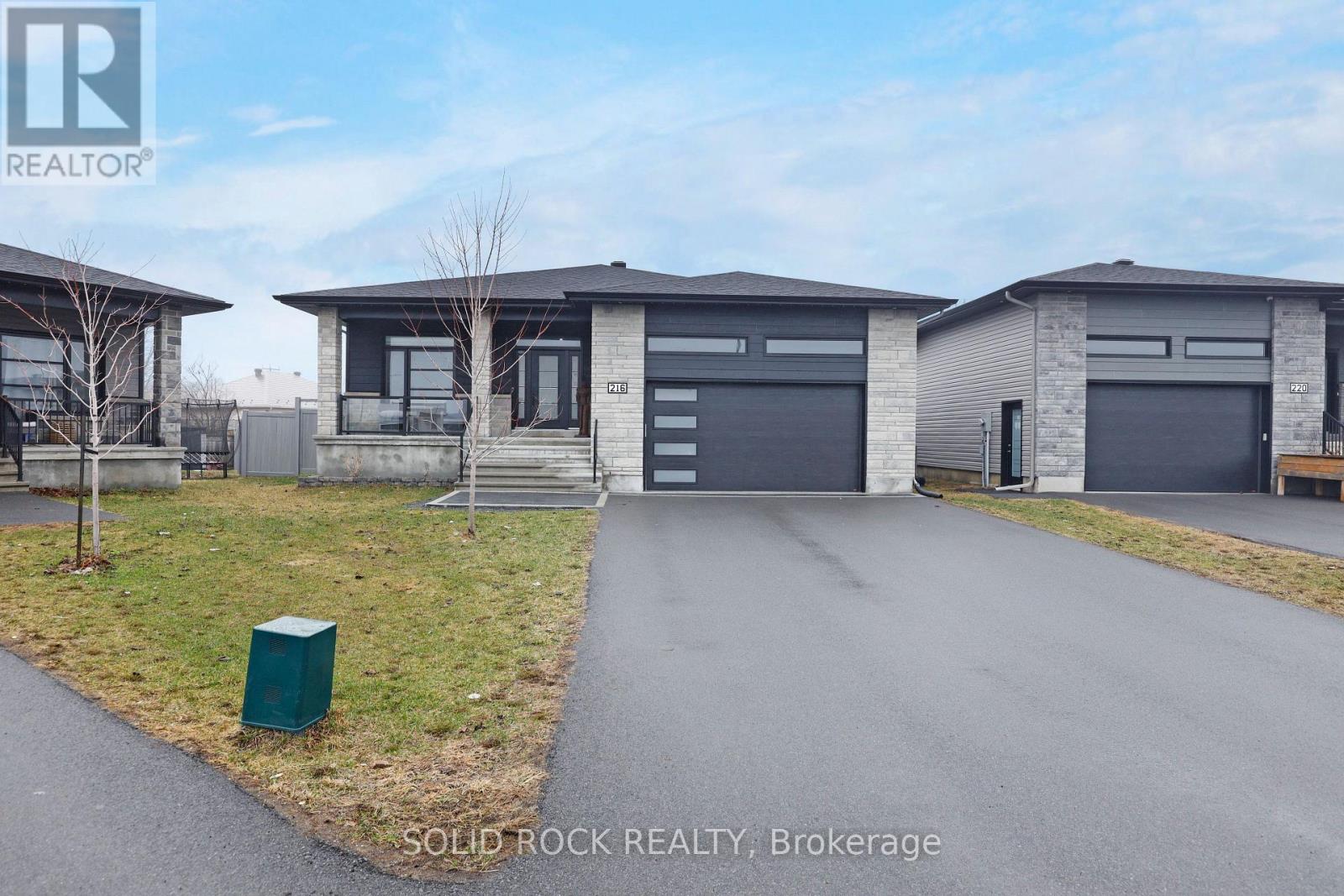216 Filion